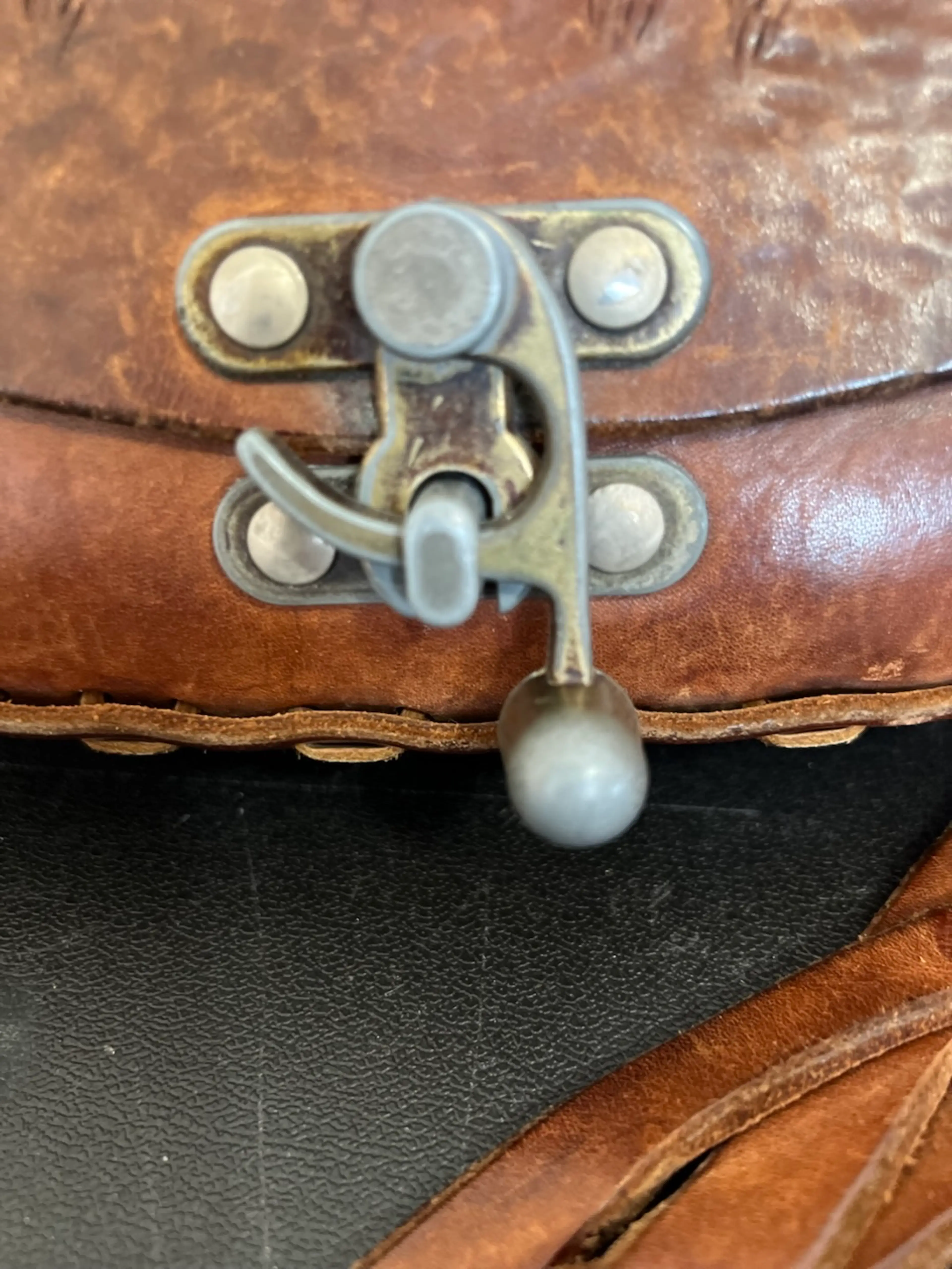 Image 4 of 7
