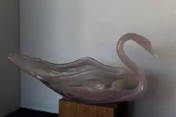 Vtg Pink And White Swirl Art Glass Swan Dish. Ozark/Sooner Made?