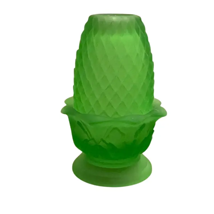 Vintage 1970’s 2-piece Brooke For Confederate Line Glass Crescent #350 Diamond Point Pineapple Glass Fairy Lamp 6 1/2” X 4”