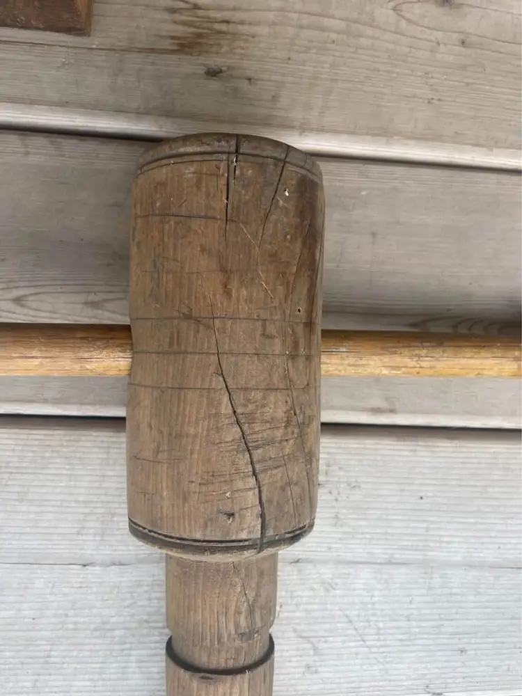 Wood bench vise screw