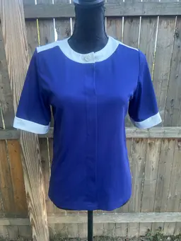 Vintage Blue with White Accent Short Sleeve Polyester Blouse Medium