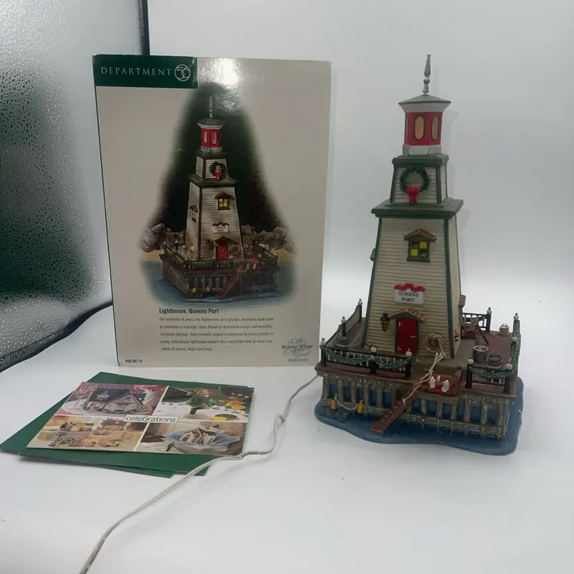 Department 56 Queens Port Lighthouse Dickens Village Series With Box