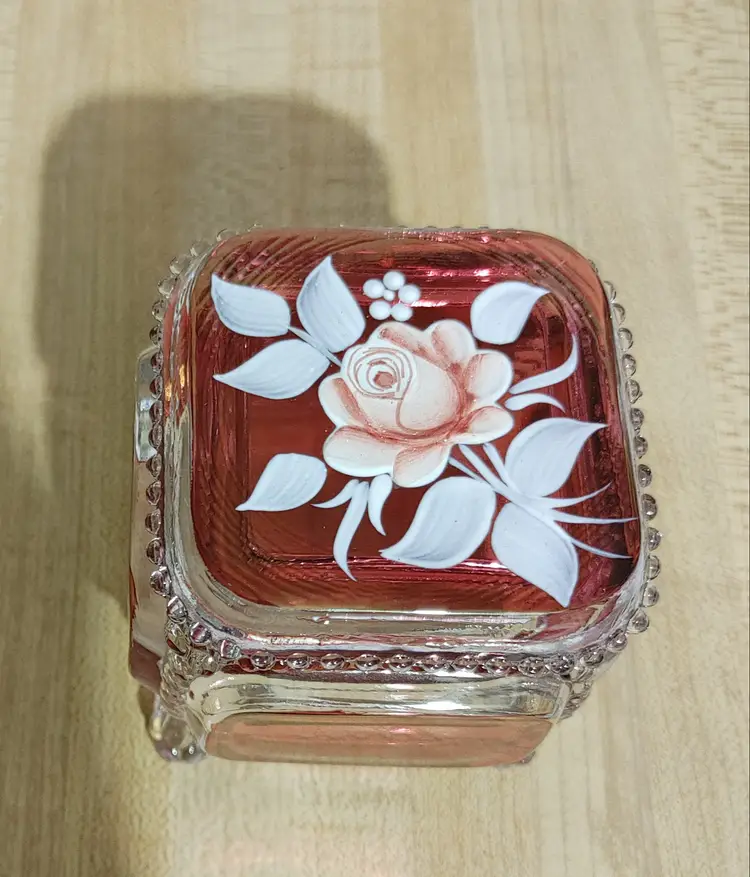 Westmoreland Ruby Floral glass trinket box. No chips or cracks. Signed 1978. 3 x 2.75. Add to your Valentine's decor!