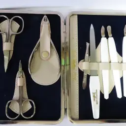 Griffon Vintage Manicure Set With Leather Case Austria MCM Dresser Decor