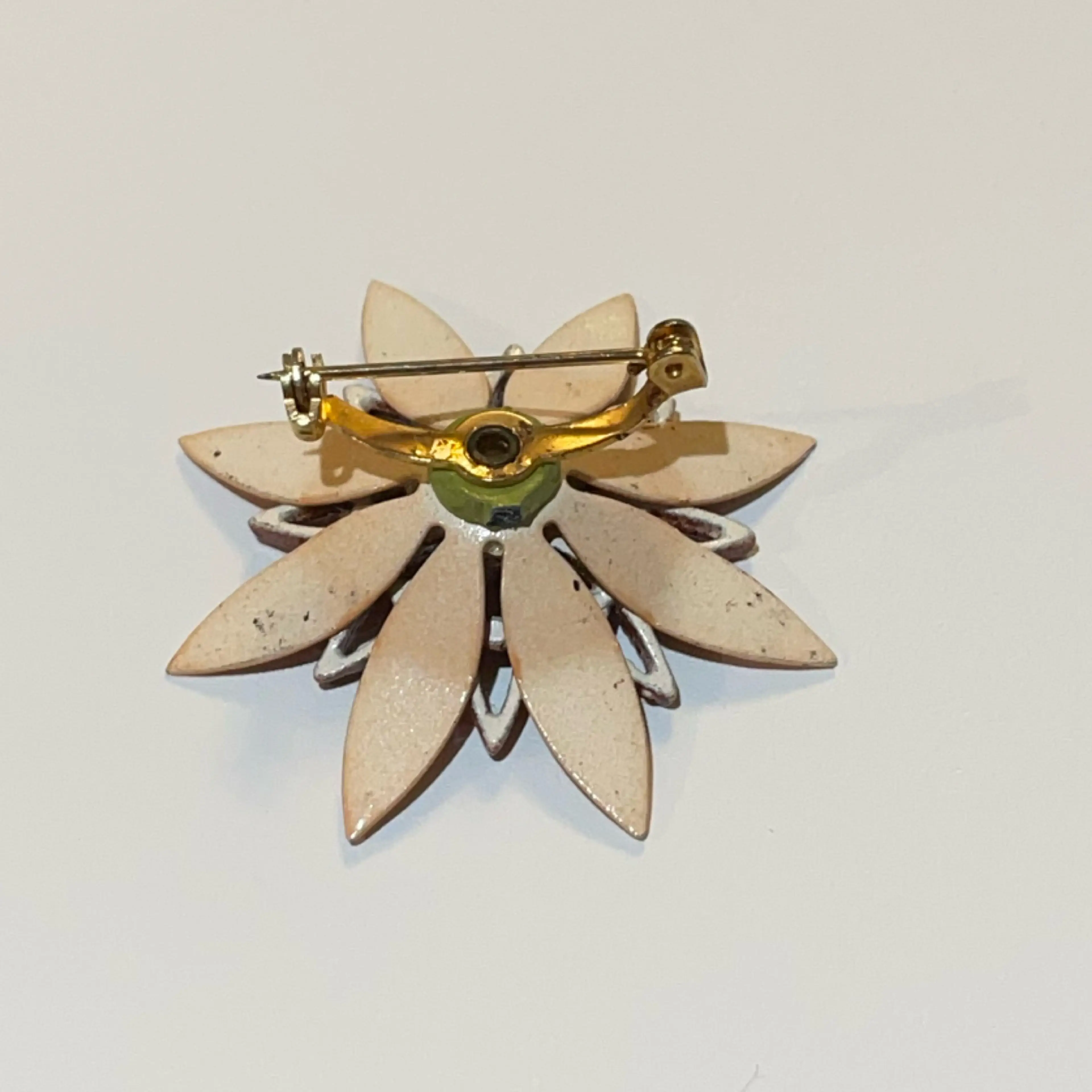 Image 2 of 4