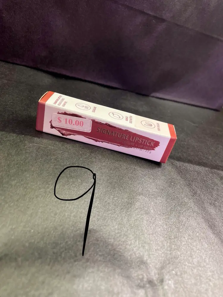 D Swatch 4 (#9) Lip Balm Lipstick Moira