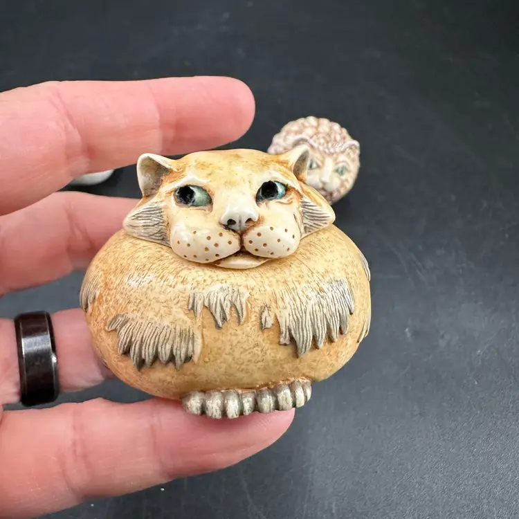 Vintage Harmony Kingdom Kitty’s. 2 Trinket Box And 1 Figurine(Chip On Ear)