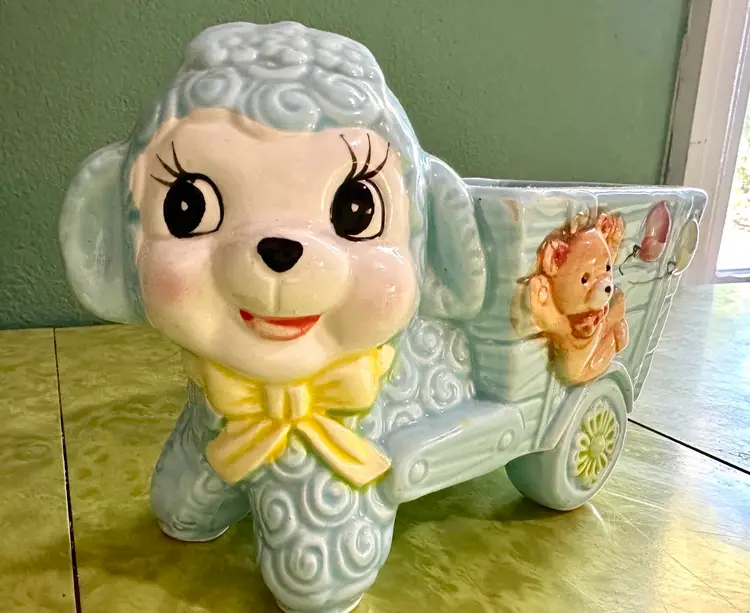 Relpo Baby Lamb Planter