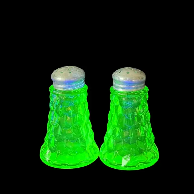 Salt & Pepper Shakers Jeannette Cubist Uranium Green Depression Glass Glows
3-1/4” T x 2” W