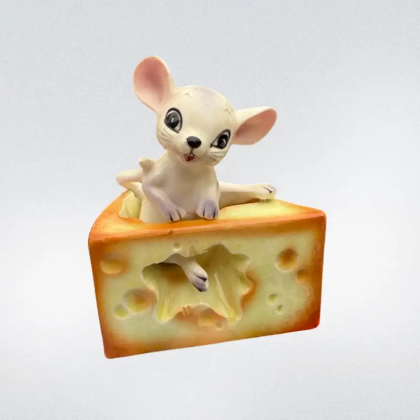Vintage Lefton Mouse and Cheese Salt and Pepper Shaker Set