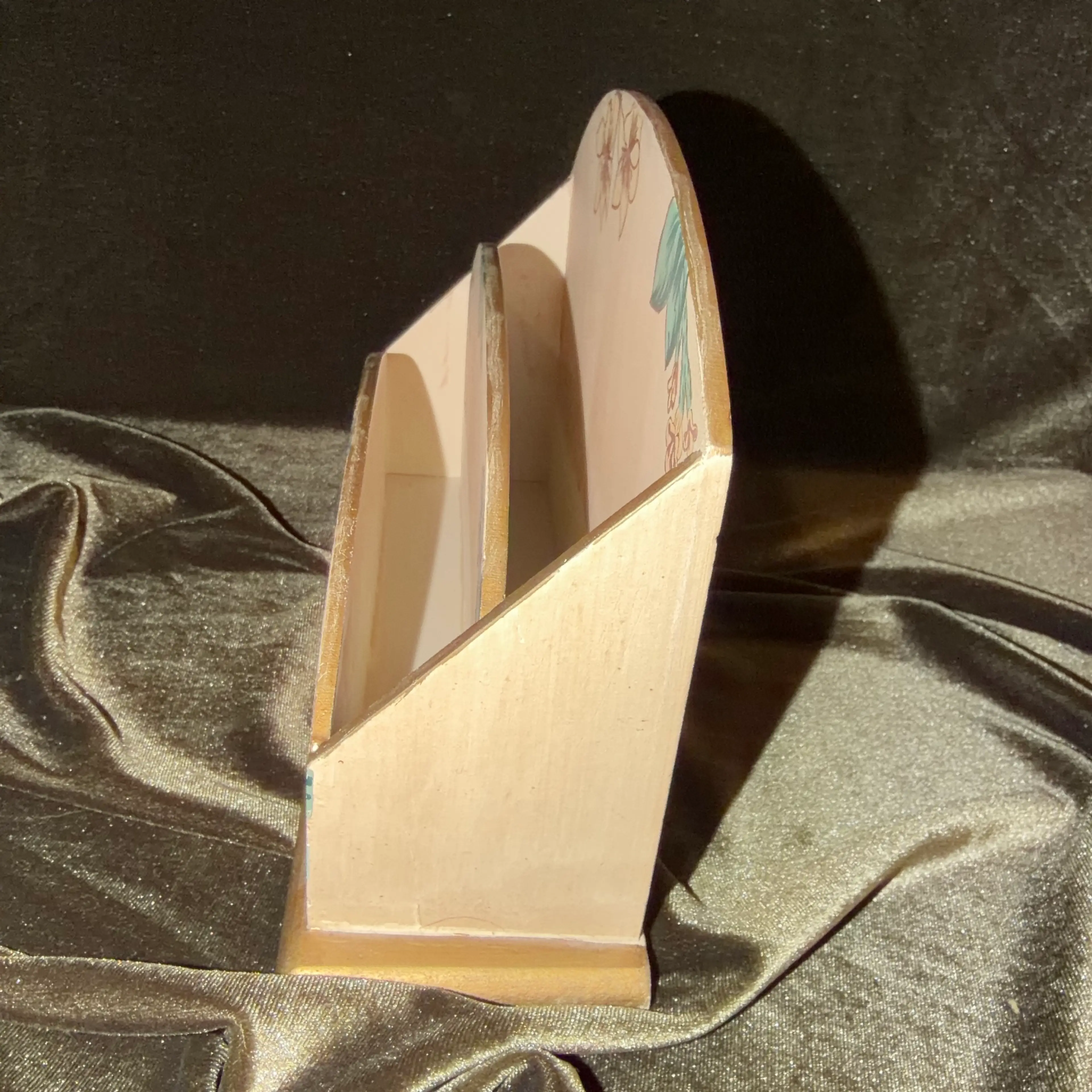 Image 3 of 7