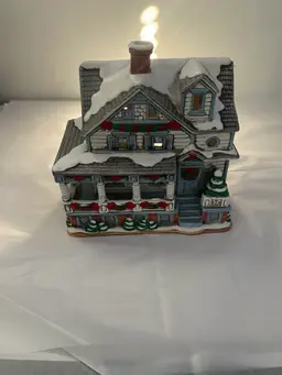 Vintage LEFTON Lakehurst house