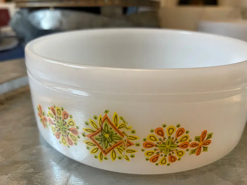 Vintage GlasBake (Milk Glass) Pinwheel Flower Soup/Cereal Bowls with Handle