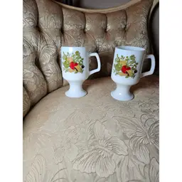 Set of 2 Vintage Corning Ware Milk Glass Spice of Life Coffee Mugs