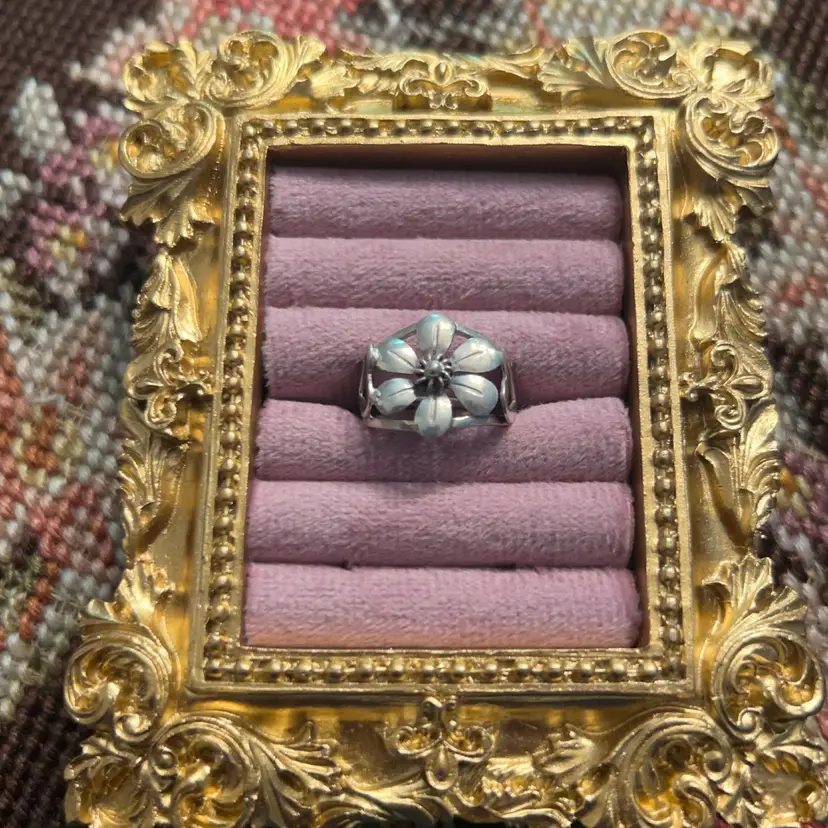 Vintage Sterling Flower Ring
