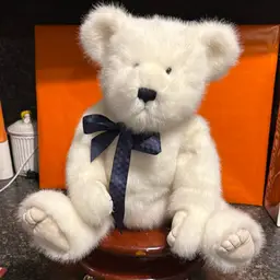 Grandma Core 85 Boyd’s Bears Alabaster B Bigfoot Weighted