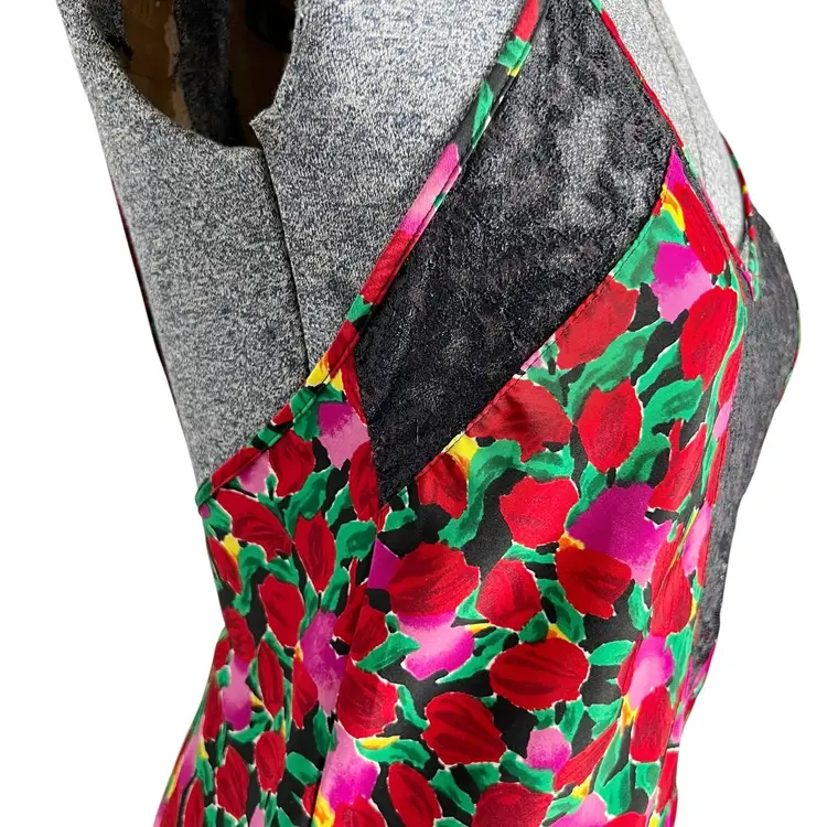 Vintage Gold Label Victoria’s Secret Bold Floral Black Lace Deep V Slip Nightie