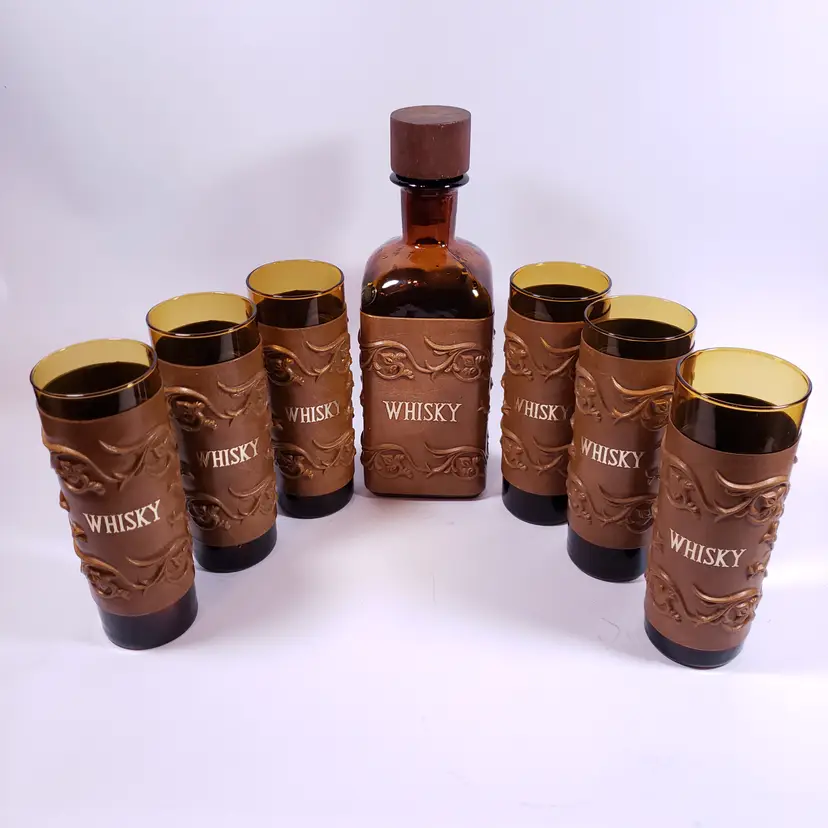 Vintage Spanish Floral Leather Sleeve Amber Gold Bar WHISKY DECANTER GLASS SET