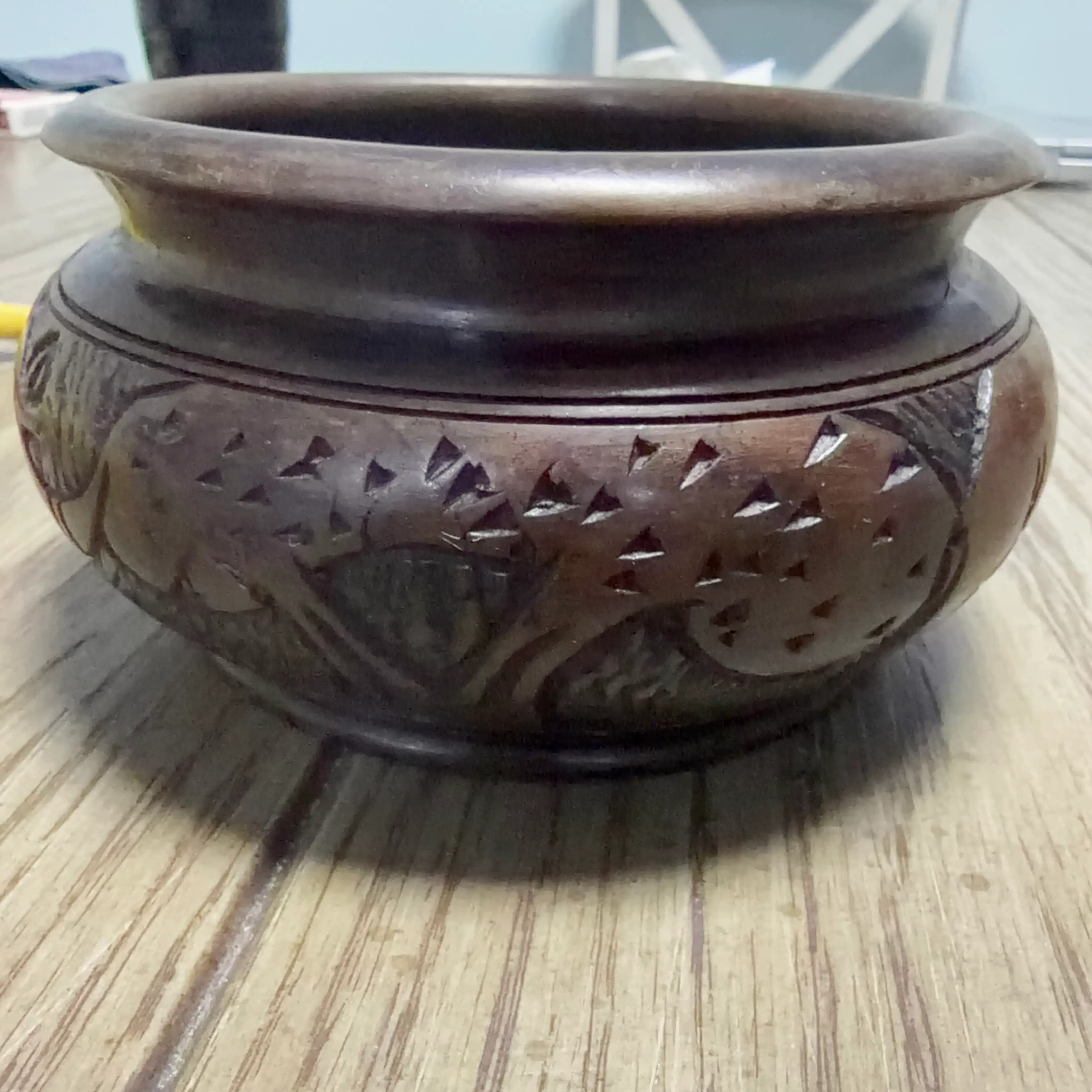Image 2 of 8