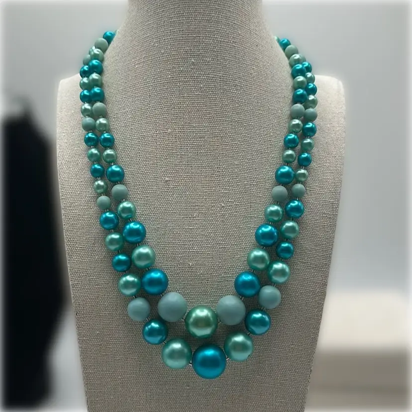 Vintage Japan All Glass Beaded Necklace