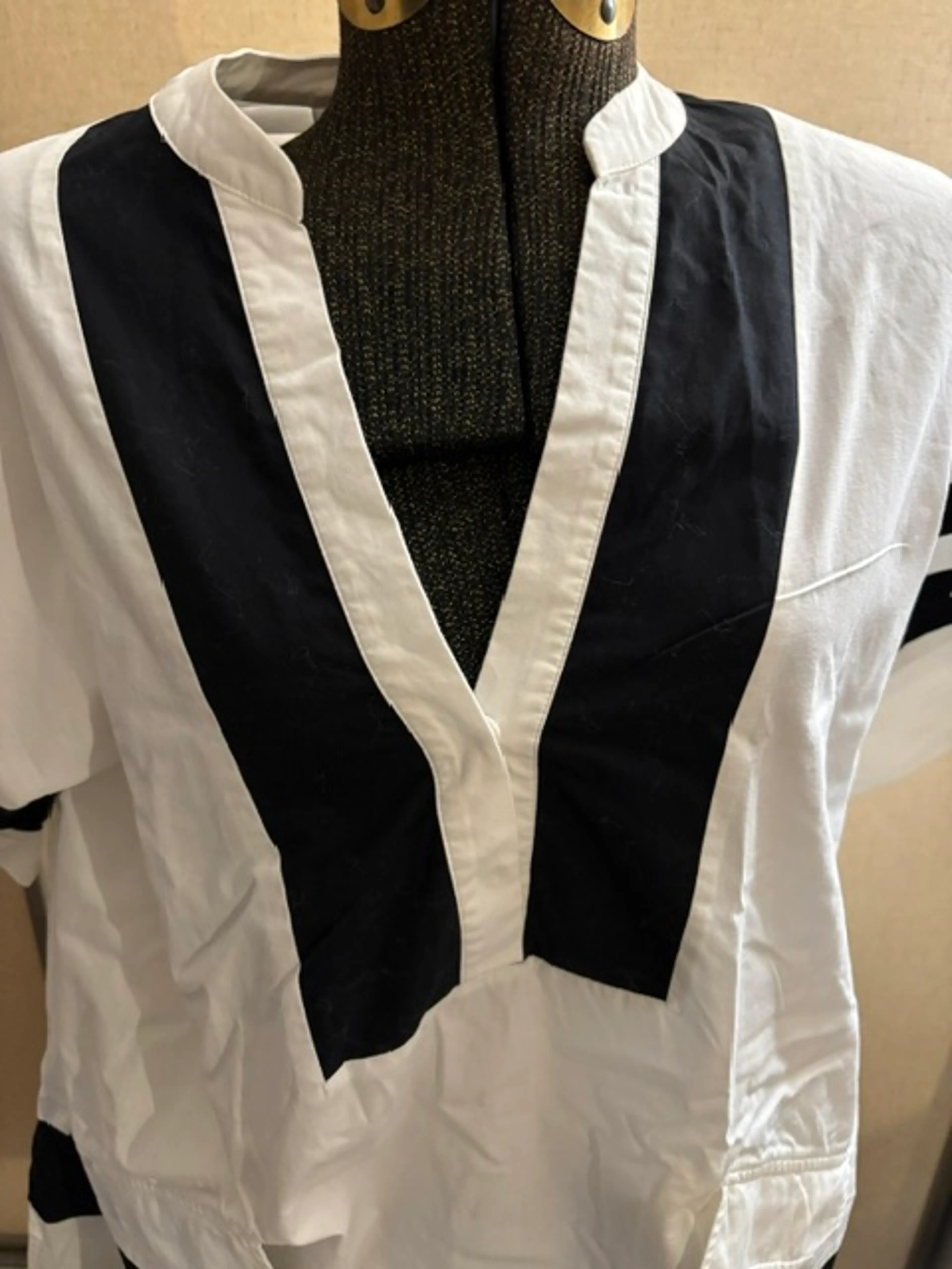 Image 2 of 5