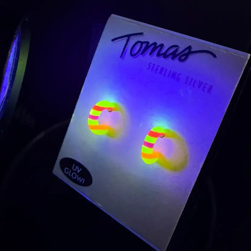 NOS Vintage Tomas Tiny UV Glow Hoop Earrings Sterling Silver Posts