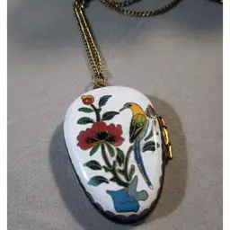Vintage Cloisonne Bird with Fowers Locket/Trinket Pendant Necklace.