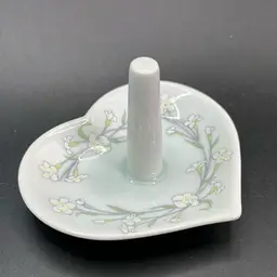 Beautiful Porcelain Ring Holder Made In Japan