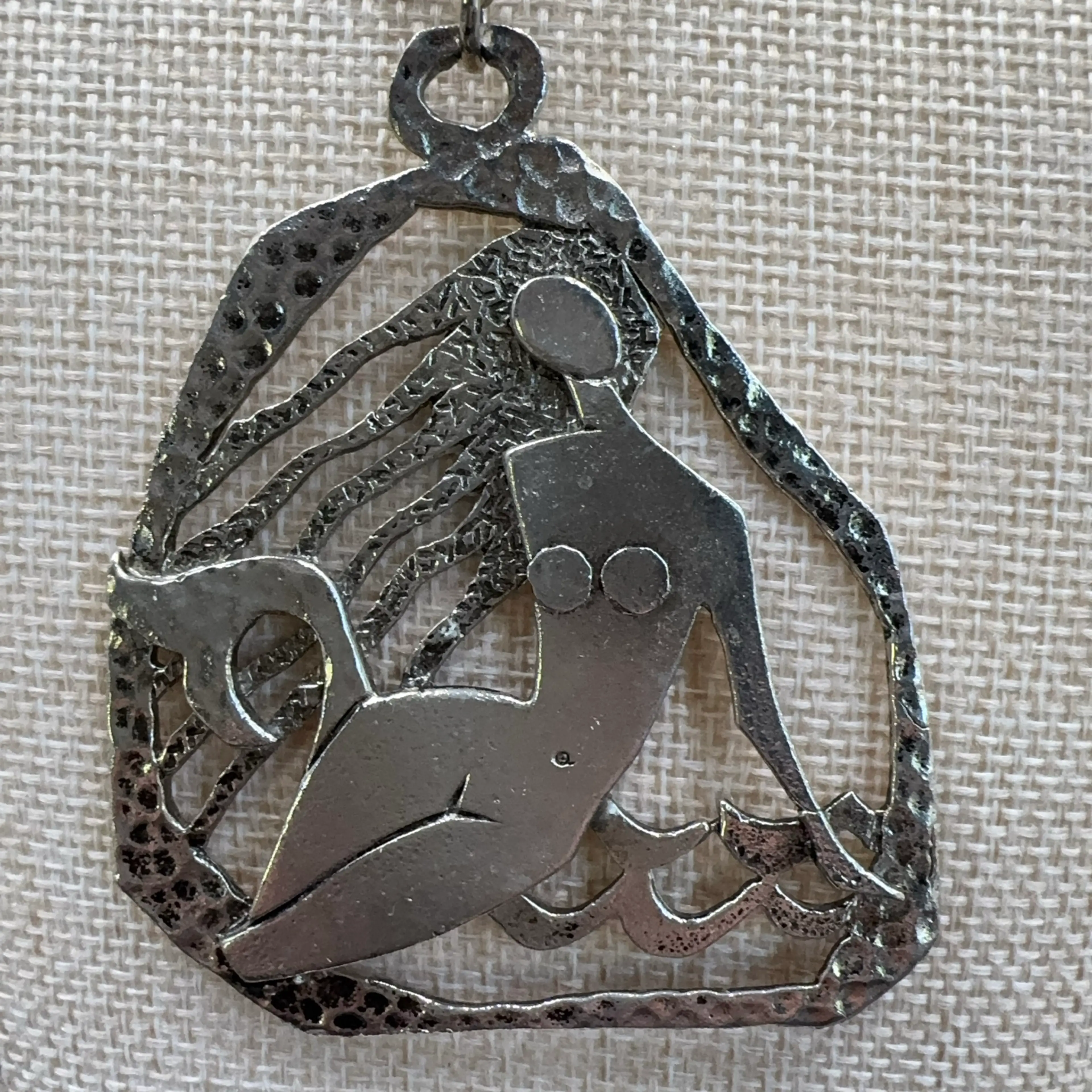 Image 4 of 6