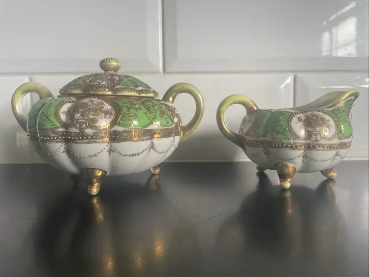 Royal Nippon Moriage Textured Gold & Mint Creamer & Sugar Bowl w/lid Beautiful