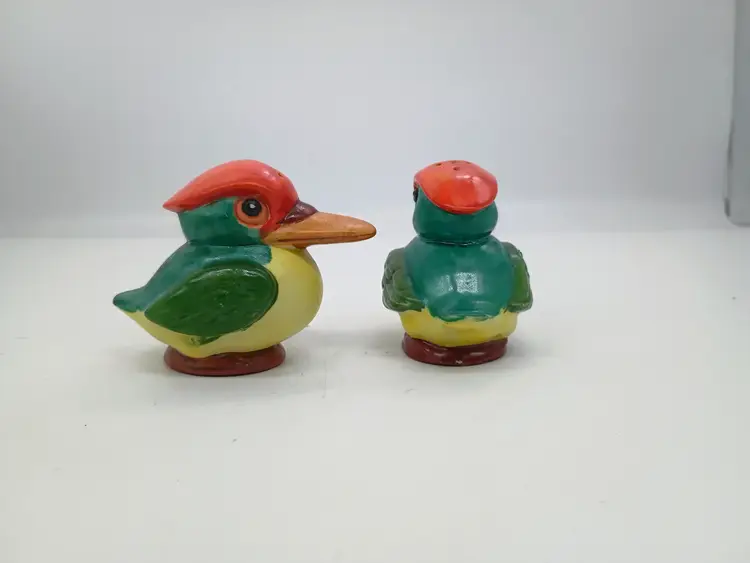 Vintage /Antique Germany Porcelain Colorful Kookaburra Parrots Birds Salt & Pepper Shakers