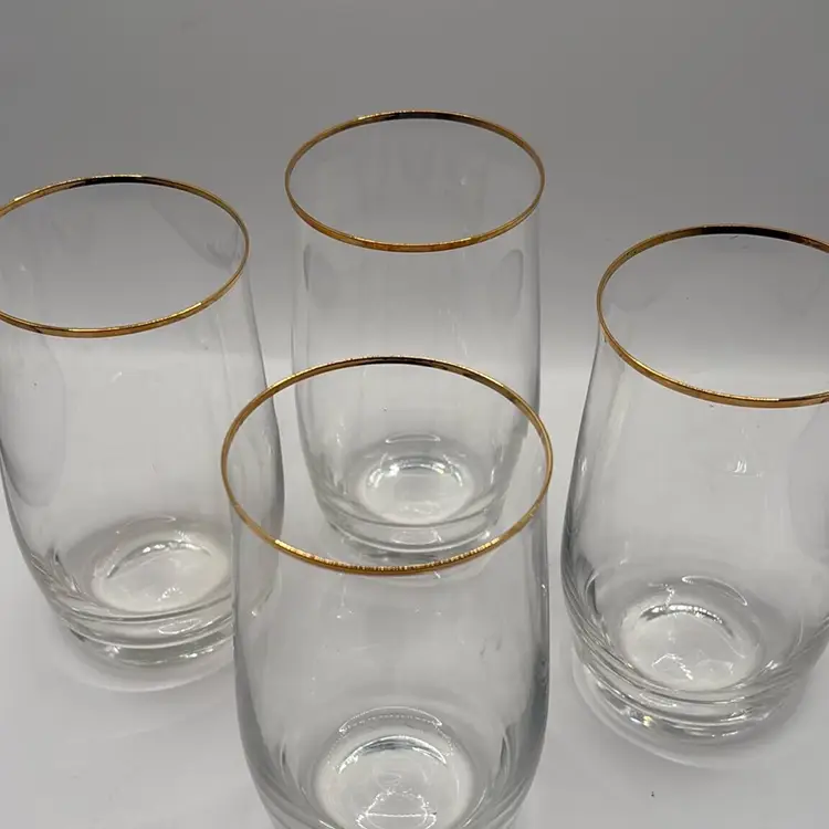 Set If 4 Vintage Scott Zwiesel 12 Ounce Crystal Glasses With Gold Rim
C8