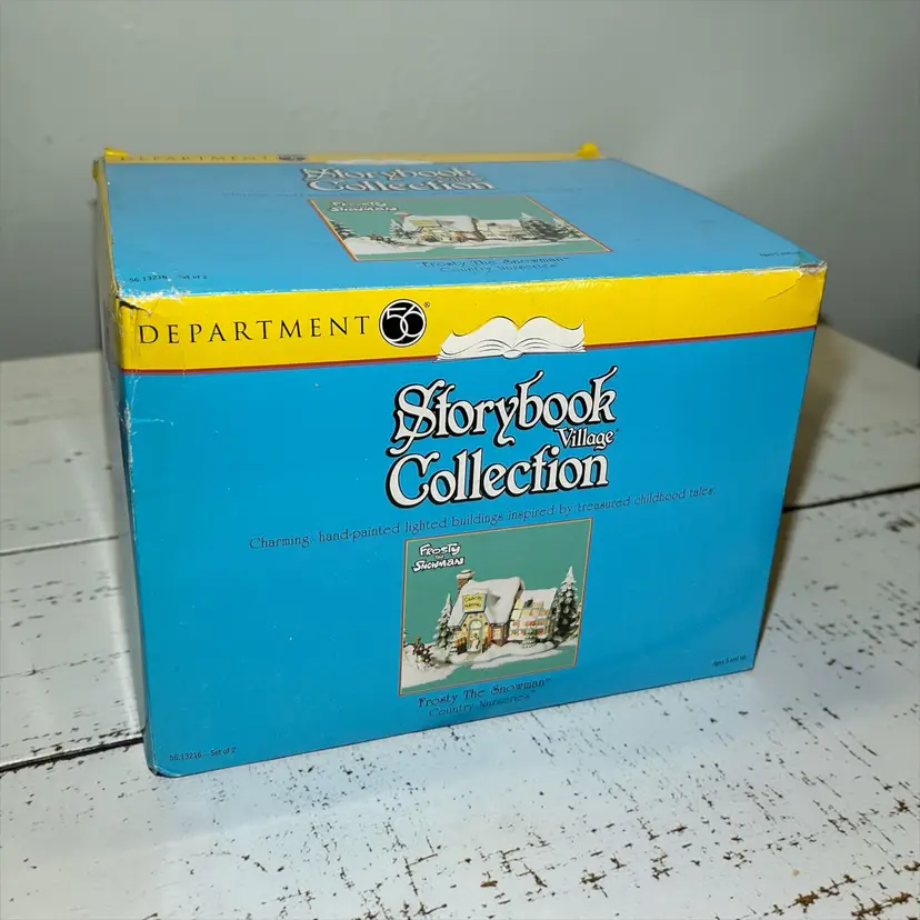 Dept 56 Storybook Village Collection Frosty the Snowman Country Nurseries NEW!