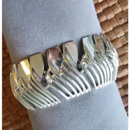 #01 - Modernist Style Bracelet