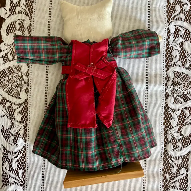 Rag Doll Cat Tabletop Decor 10”