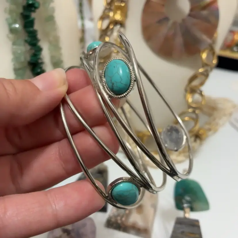 Chunky Faux Turquoise Silver tone Bangle