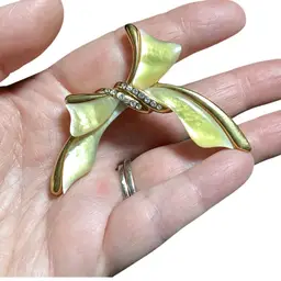 Gold Tone Yellow Shell Now With Clear Rhinestones Brooch “ Butler”2.5”LX 2”W