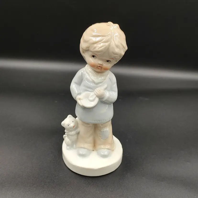 Vtg Sanbo Porcelain Boy With Kitten Figurine