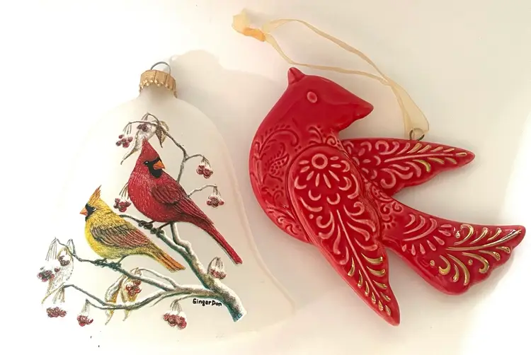 2-cardinal Christmas Tree Ornaments.