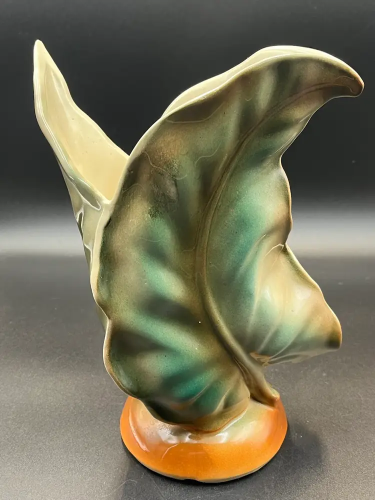 Vintage Shawnee Pottery Banana Leaf Vase