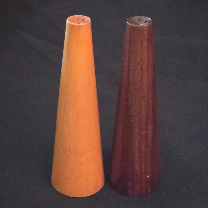 Wood Salt Pepper Shakers Mid-Century Modern Tapered Danish Design Unbranded 5⅛" tall
