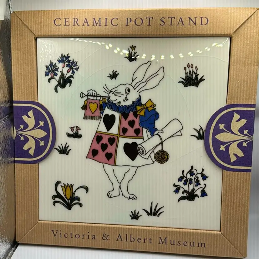 Vtge Victoria&Albert Museum Ceramic Pot Stand/Trivet