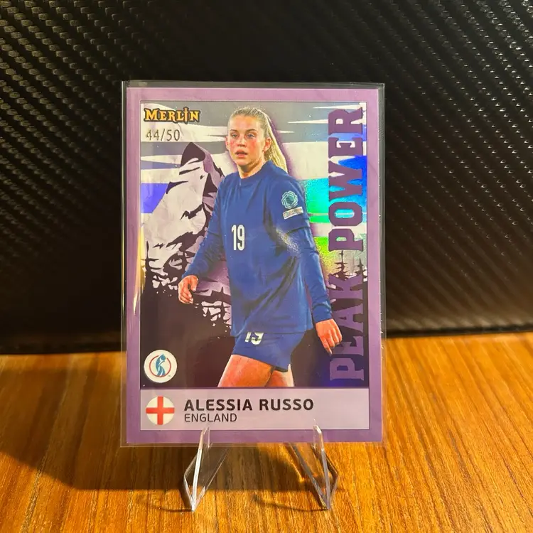 Alessia Russo 2025 Topps Merlin Women’s Euros Peak Power Purple Parallel /50