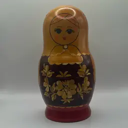 Vintage Russian Nesting Dolls. 9