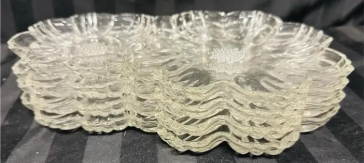 4 Vintage Hazel Atlas Capri Double Daisy Glass Flower-Shaped Double Daisy Divided Snack Trays, 9.5 Inches