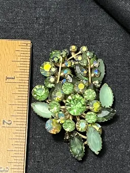 Gorgeous Green Goldtone Brooch