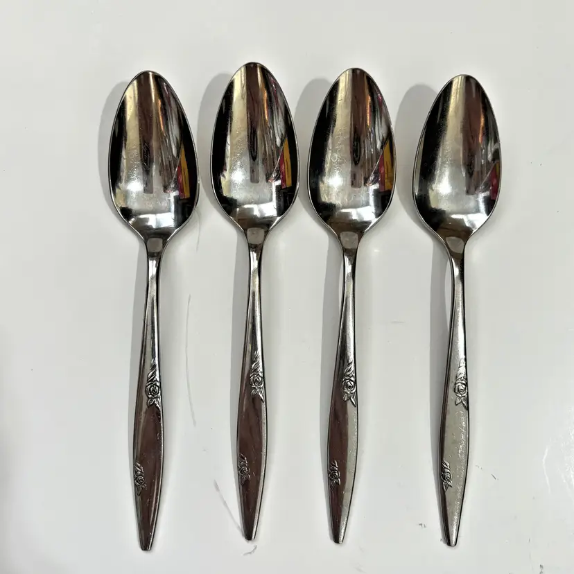 Oneida Rose Duet Teaspoon Set 4 Stainless Flatware Made USA Vintage