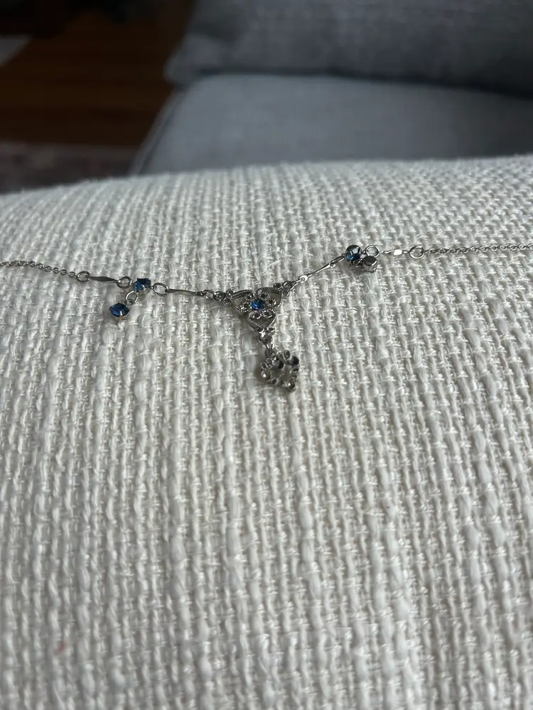 # 455 Victorian style necklace