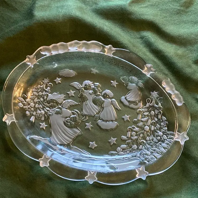 Vintage 1980’s Mikasa “Holiday Lights” Oval Crystal Clear And Frosted Sweet Dish