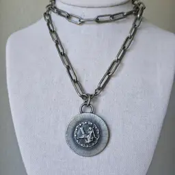Vintage Sarah Coventry Virgo Zodiac Pewter Color Pendant Chunky Chain Necklace
